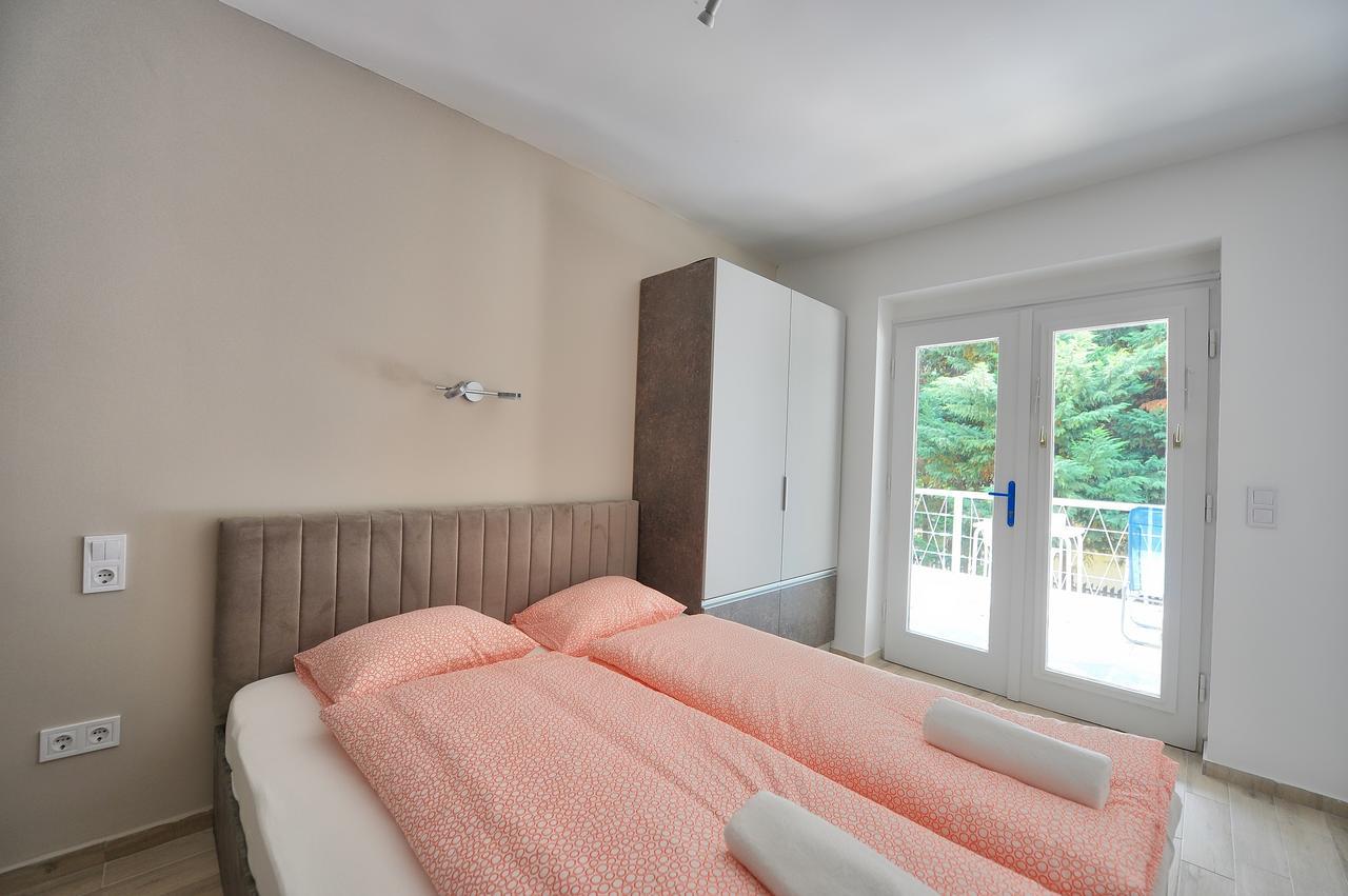 Villa Oliver 3. Siófok Esterno foto