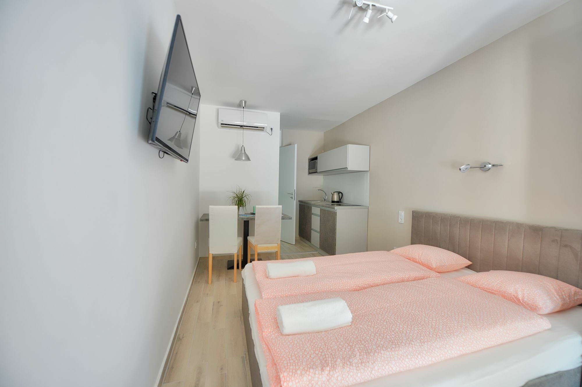 Villa Oliver 3. Siófok Esterno foto